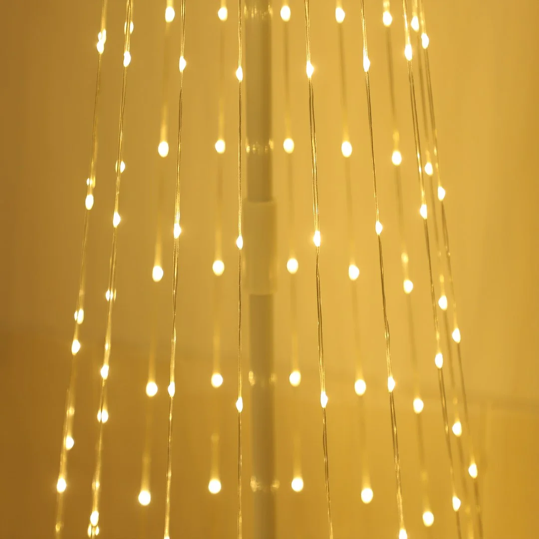 LED svetlobno božično drevo